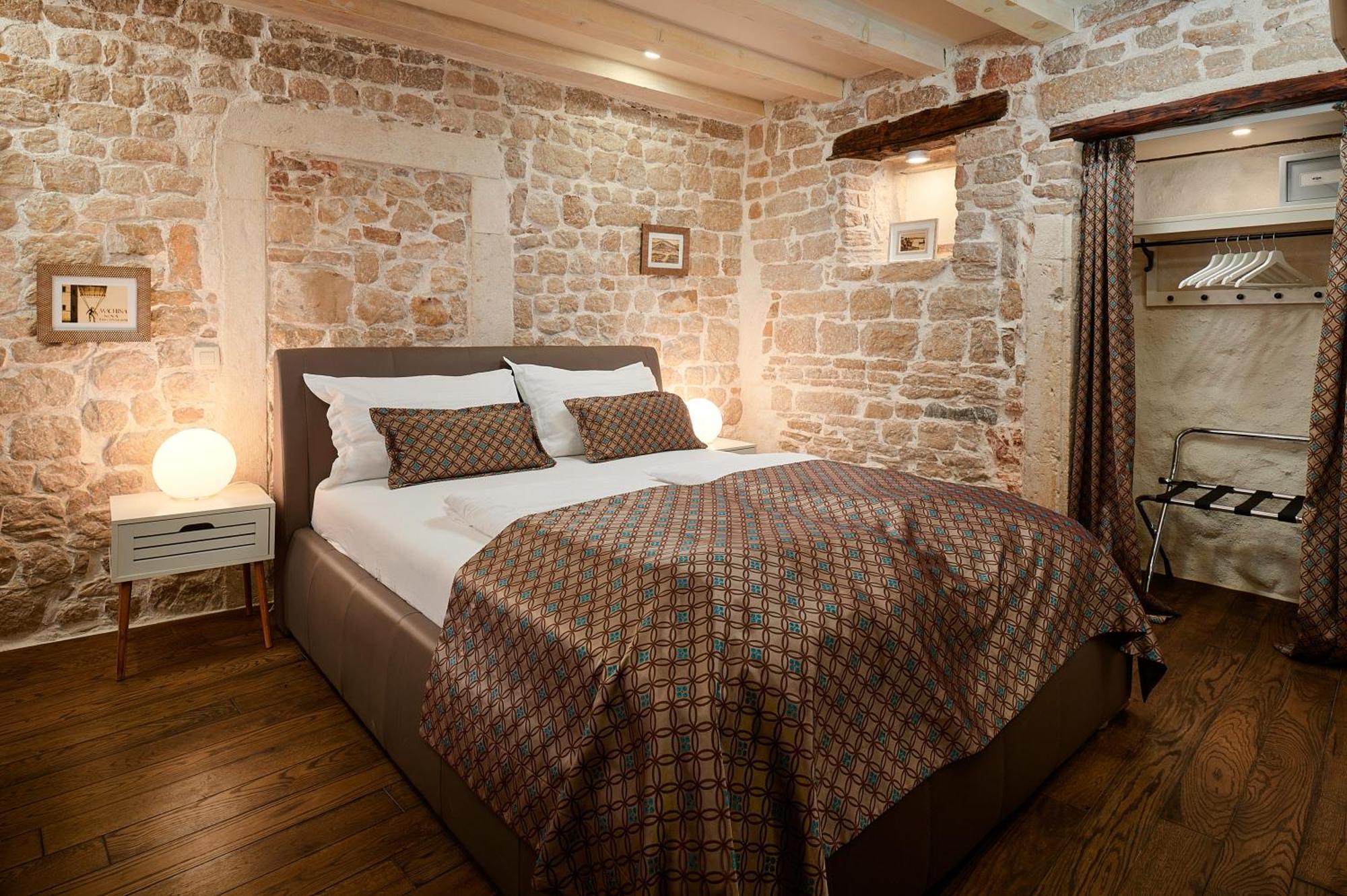 Rustic Apartments Sv Frane In The Old Town Sibenik Luaran gambar