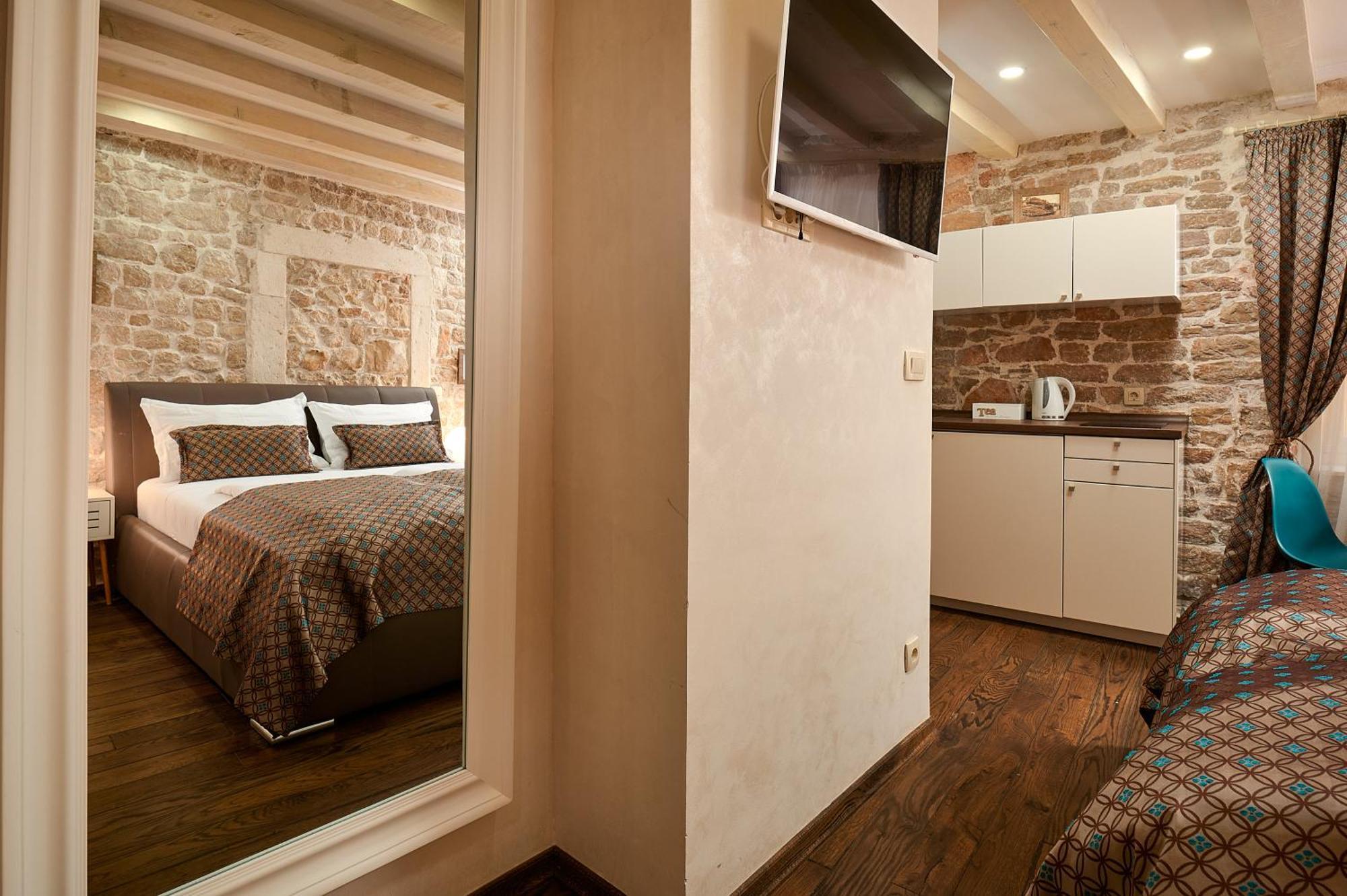 Rustic Apartments Sv Frane In The Old Town Sibenik Luaran gambar