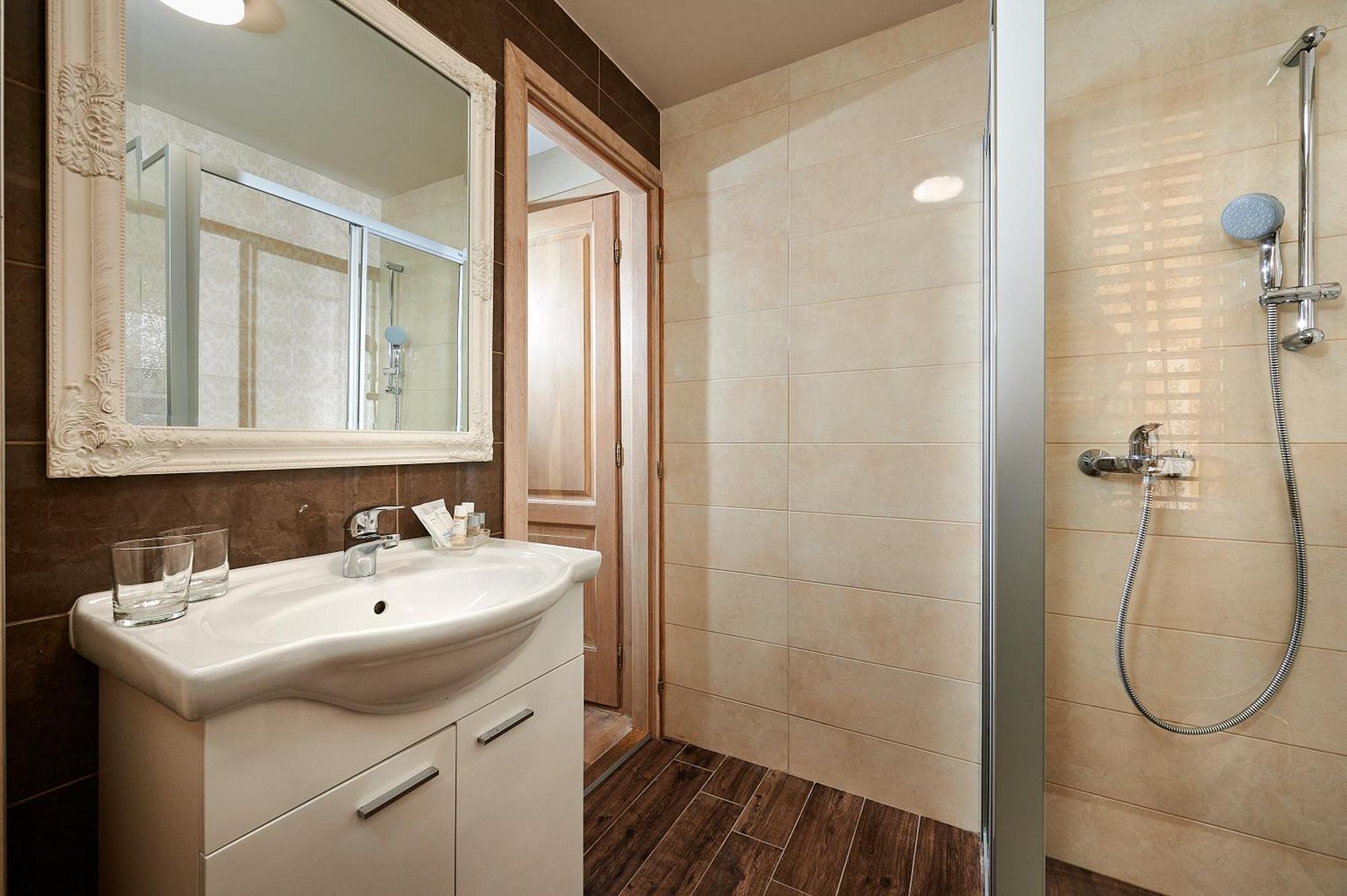Rustic Apartments Sv Frane In The Old Town Sibenik Luaran gambar